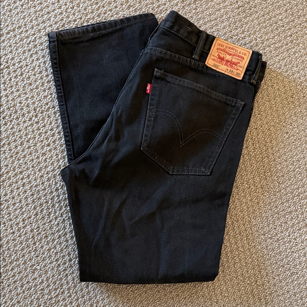 Levi’s 505 Straight Fit Men's Black Jeans - Classic Everyday Style